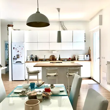 Stanza E Bagno Privato, Idromassaggio Con Extra Fee, In B&B 페라라