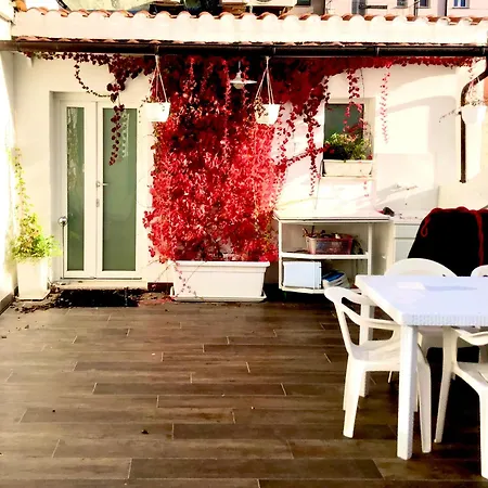 Stanza E Bagno Privato, Idromassaggio Con Extra Fee, In 3*