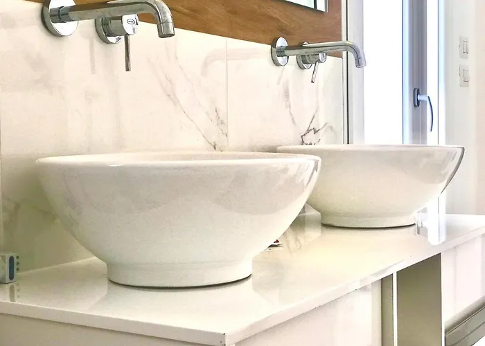 Stanza E Bagno Privato, Idromassaggio Con Extra Fee, In 3* 페라라