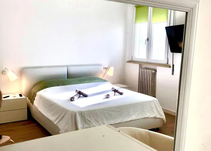 Stanza E Bagno Privato, Idromassaggio Con Extra Fee, In 3*