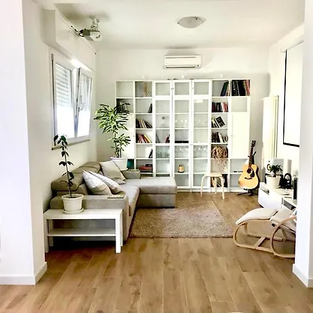 Stanza E Bagno Privato, Idromassaggio Con Extra Fee, In 3* Ferrara