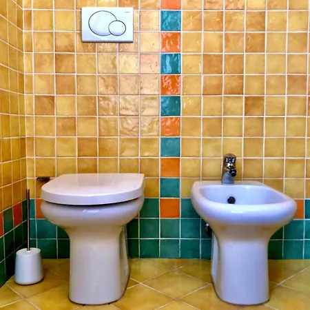 Stanza E Bagno Privato, Idromassaggio Con Extra Fee, In