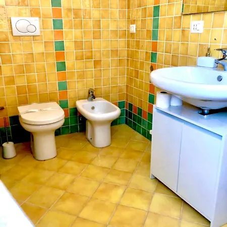 فندق مبيت وإفطار Stanza E Bagno Privato, Idromassaggio Con Extra Fee, In فيرّارا