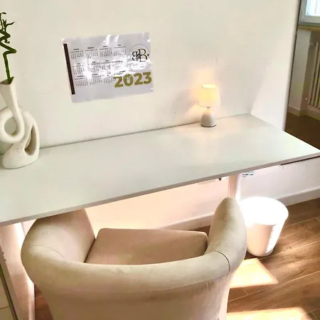 Stanza E Bagno Privato, Idromassaggio Con Extra Fee, In فندق مبيت وإفطار