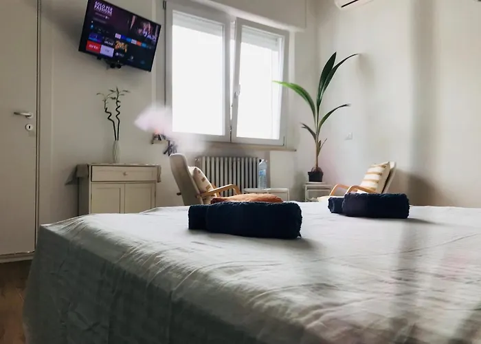 Stanza Con Bagno Privato Con Idromassaggio In Delizioso 3*