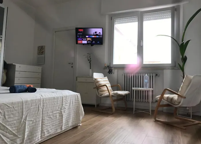 Stanza Con Bagno Privato Con Idromassaggio In Delizioso Bed & Breakfast